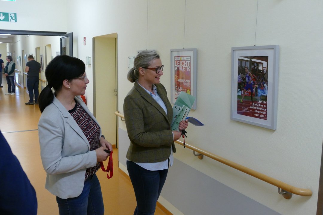 Interessierte Besucher